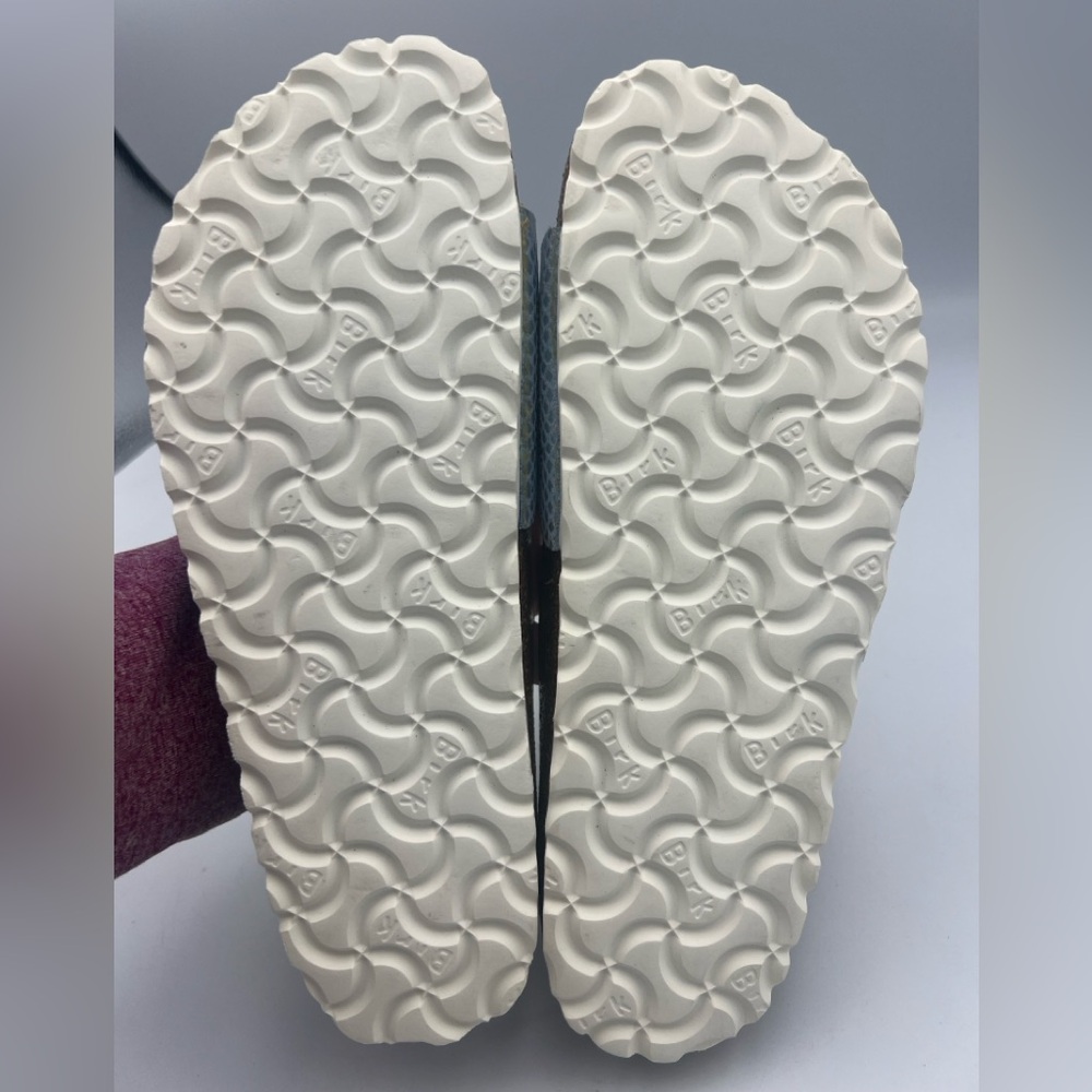 Birkenstock Women’s Arizona Sandal SkyBlue Shiny Snake Sky Size EU36 US5-5.5 NEW - Picture 5 of 10